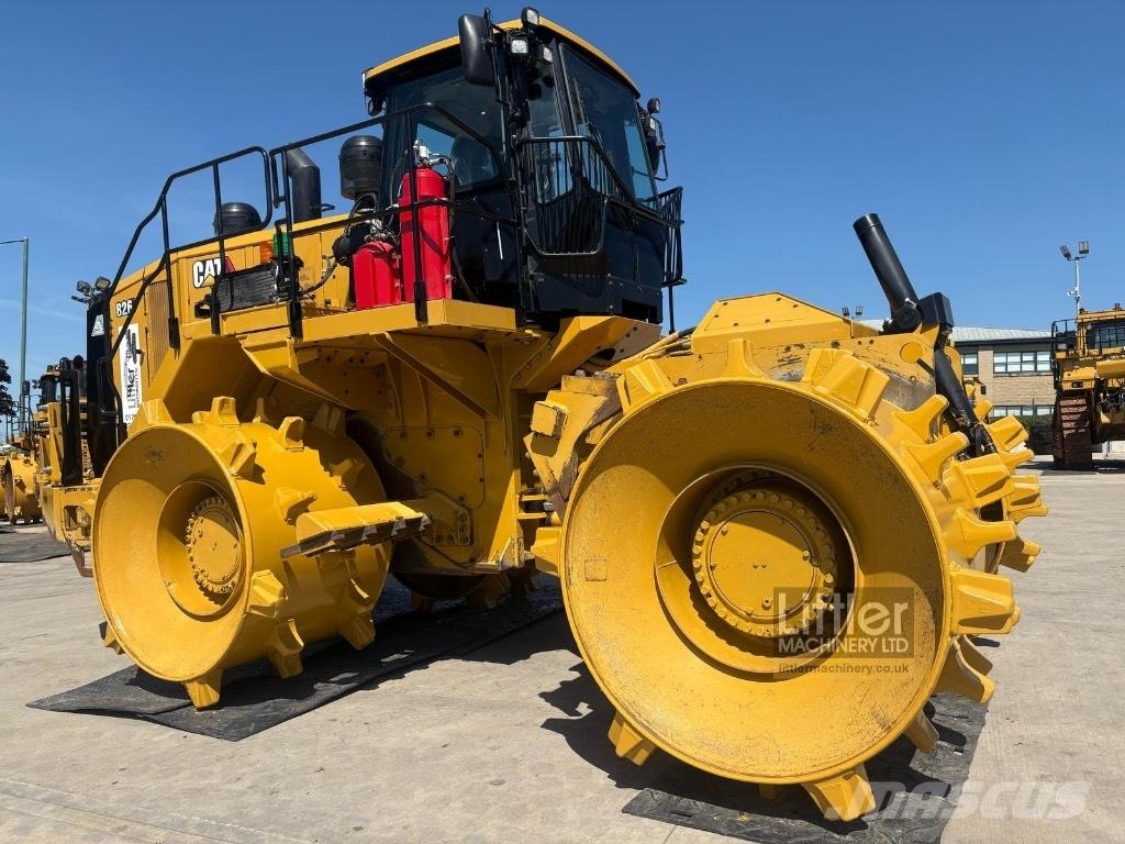 CAT 826 K Avfallspackare