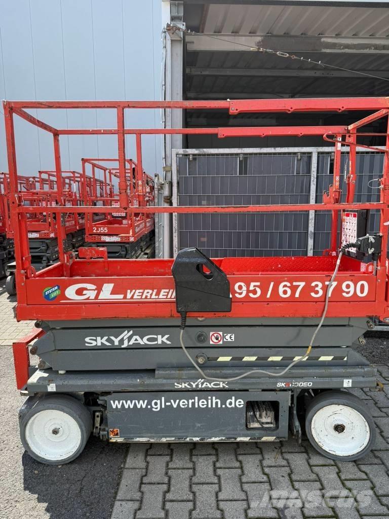 SkyJack SJ 3220 Saxliftar