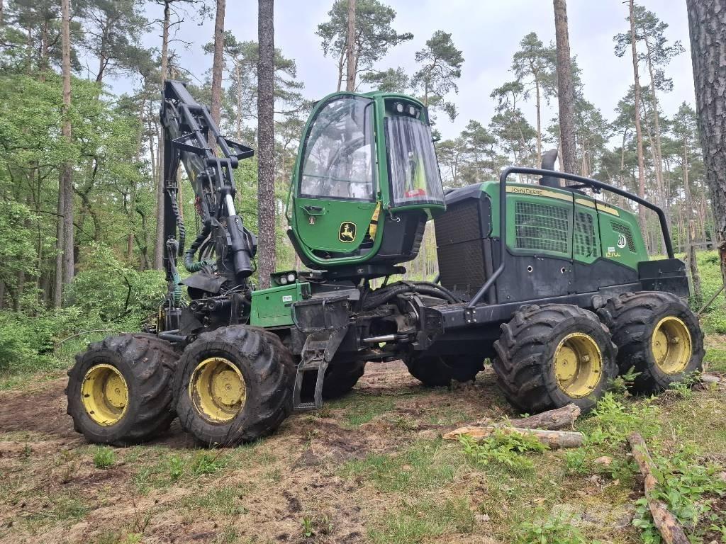 John Deere 1270 G Skördare