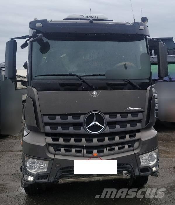 Mercedes-Benz 3951K Minidumprar