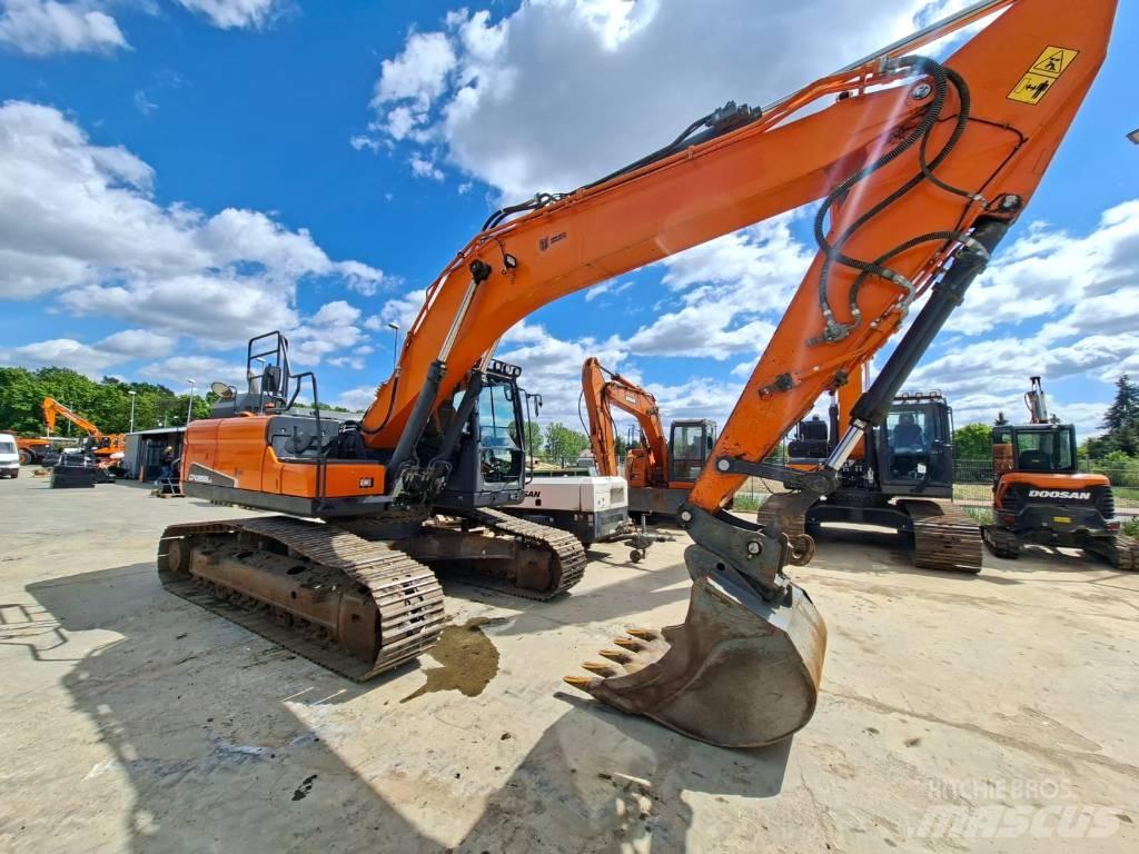 Doosan DX 255 LC-5 Bandgrävare