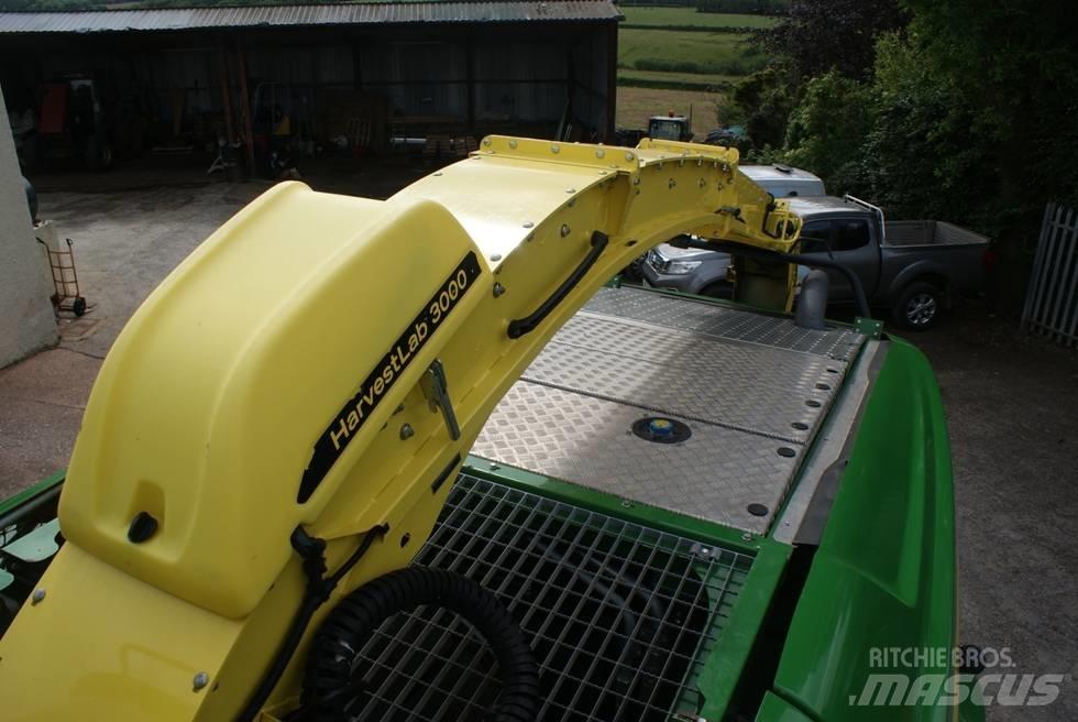 John Deere 8400 T Självgående fälthackar