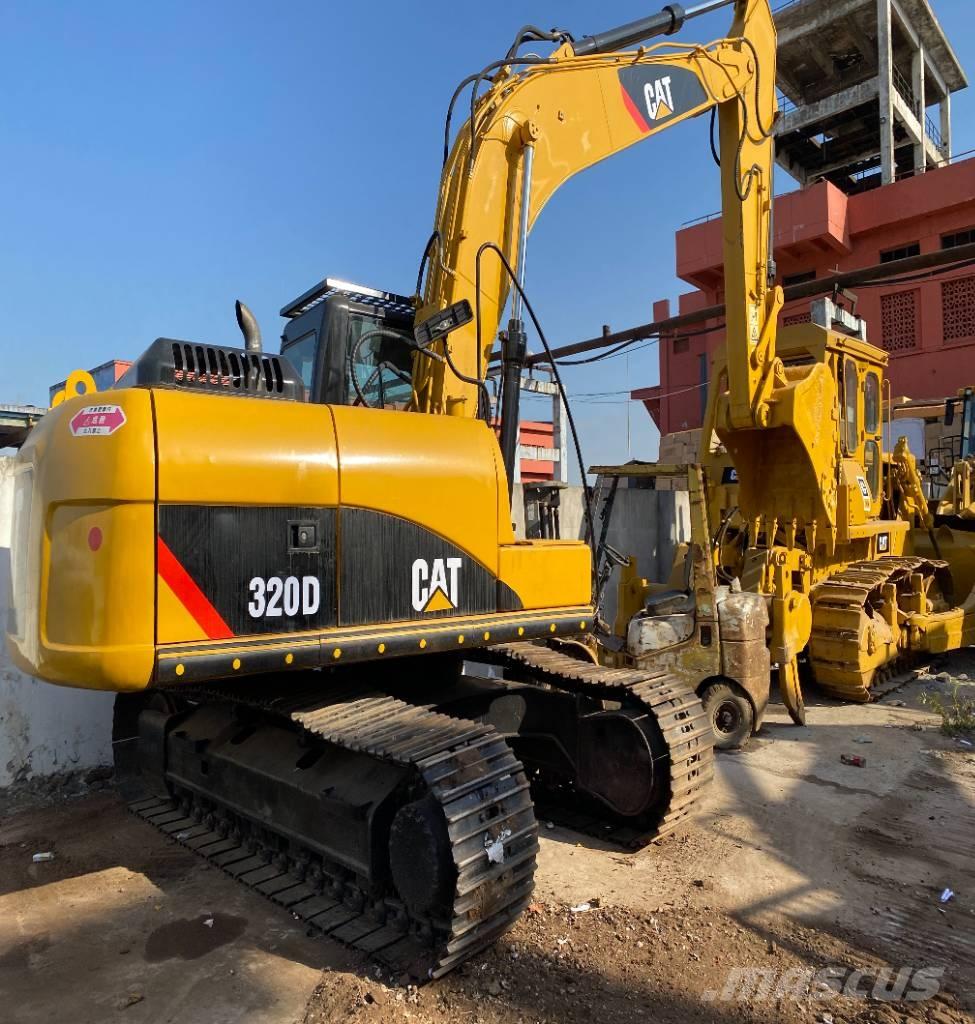 CAT 320 D Bandgrävare