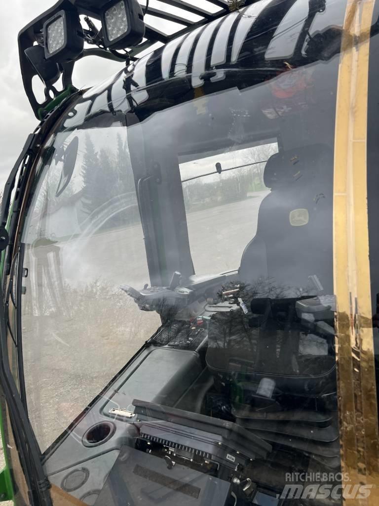 John Deere 1170 E Skördare