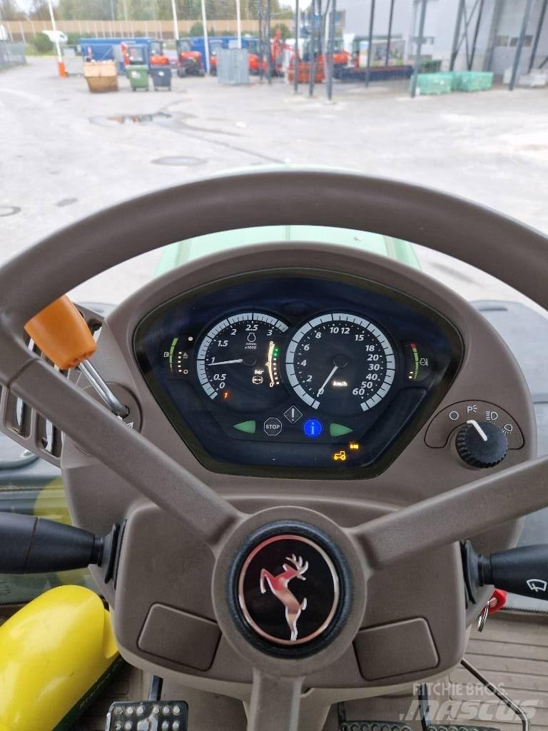John Deere 6215 R Traktorer