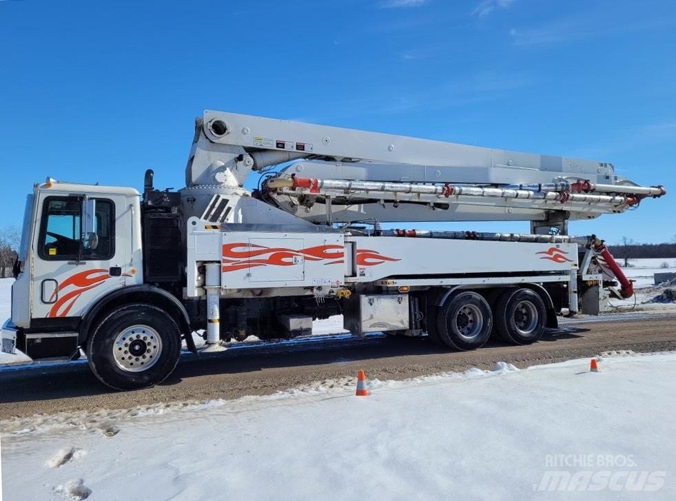 KCP 40M Lastbilar med betongpump