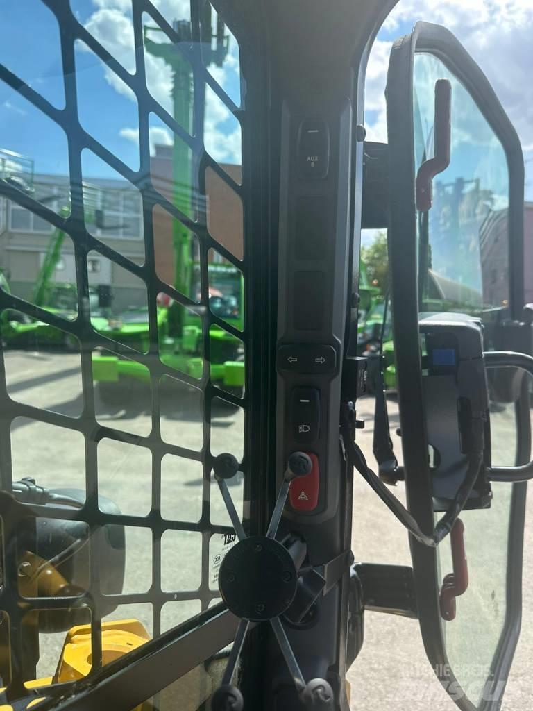 CAT 255 Bandlastare