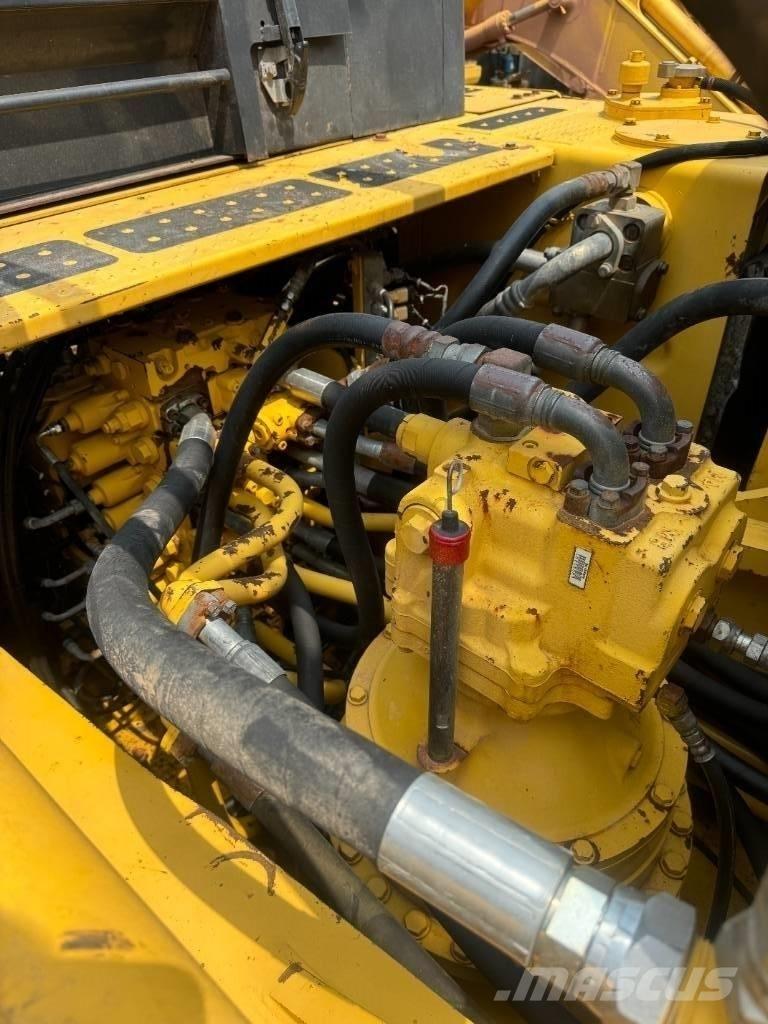 Komatsu PC 400-8 Bandgrävare