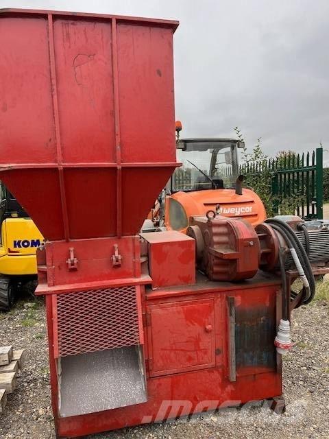 MG 220XL Sorteringsutrustning för sopor