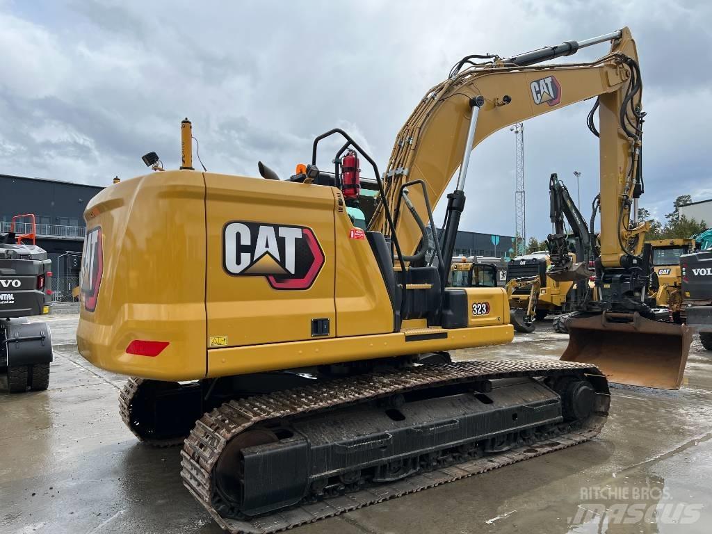 CAT 323 Next Gen Bandgrävare