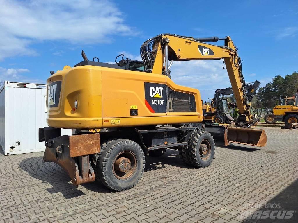 CAT M 318 F Hjulgrävare