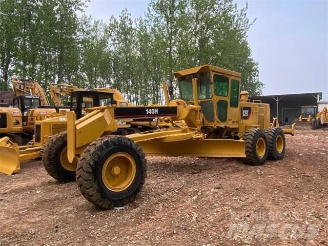 CAT 140 H Väghyvlar