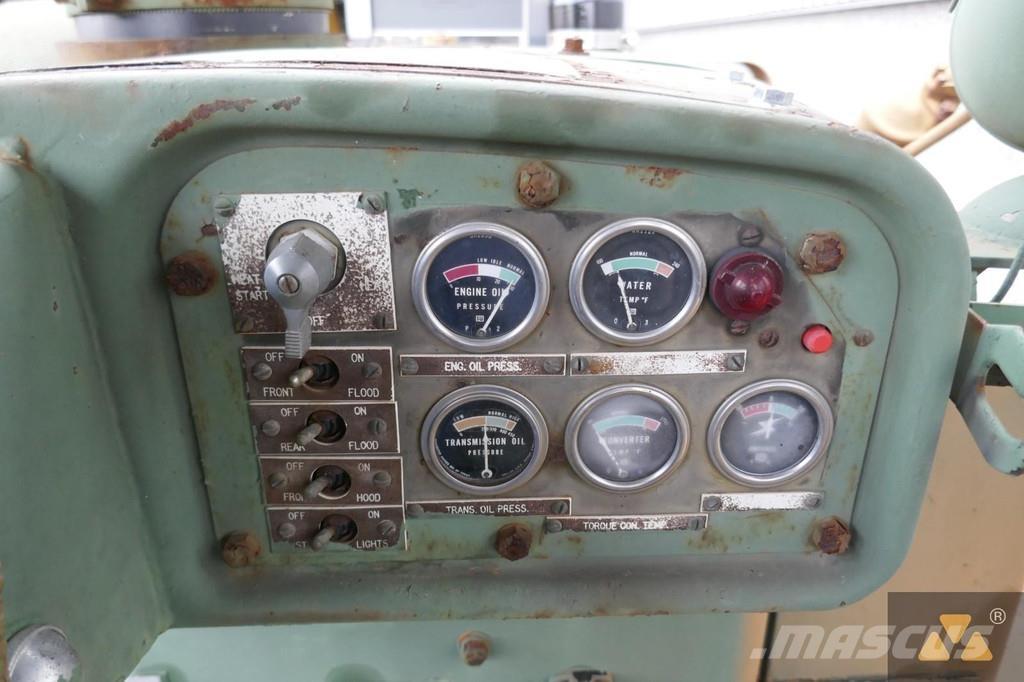 CAT D7F Ex-army Bandschaktare