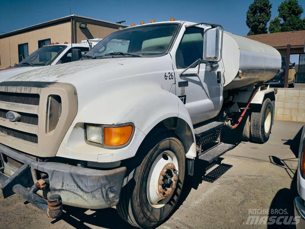 Ford F 750 XL SD Vattentankbilar