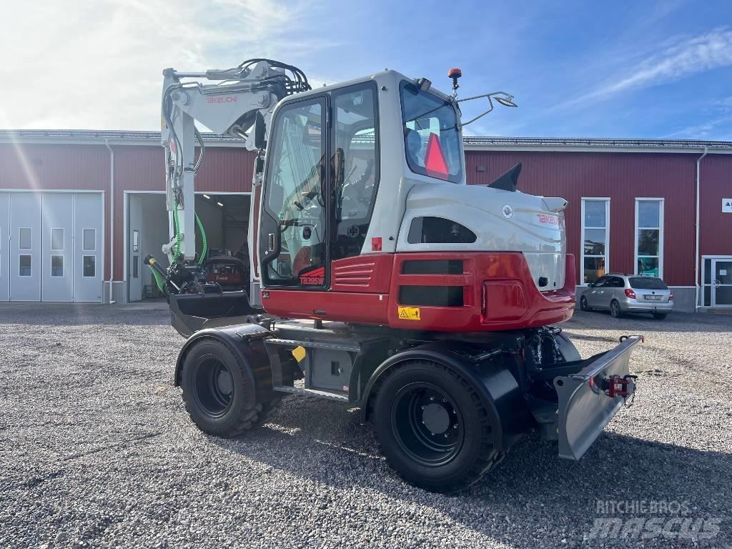 Takeuchi TB 395 W Hjulgrävare