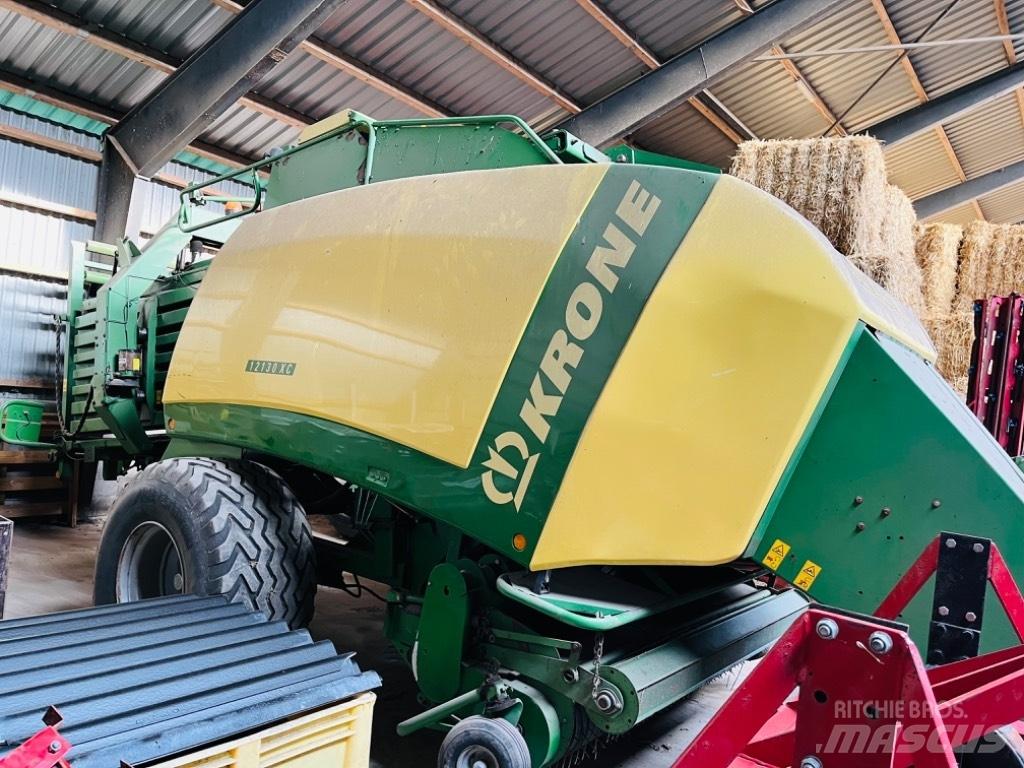 Krone Big Pack 12130 Fyrkantspressar