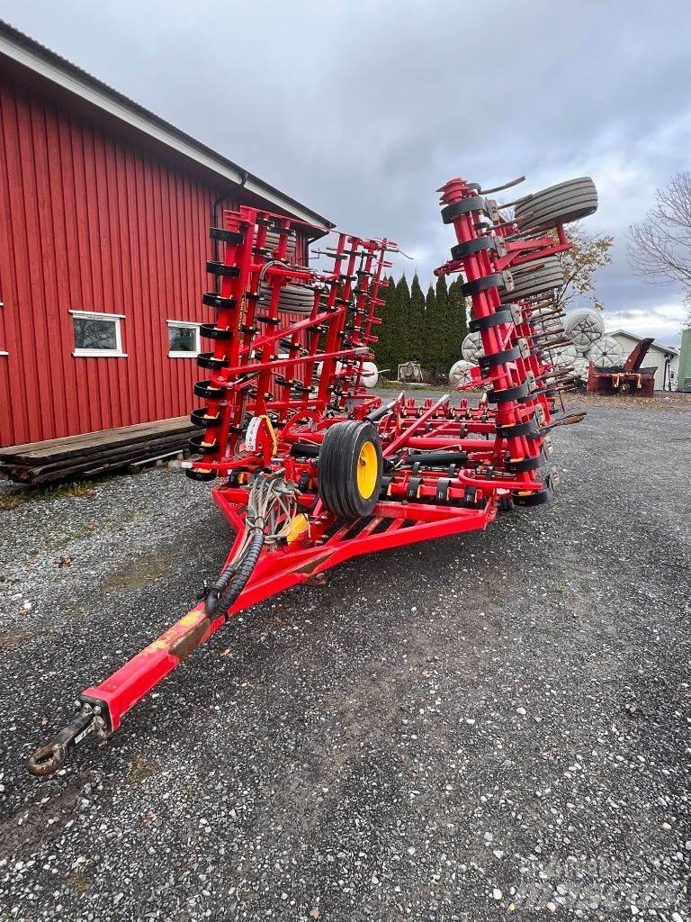 Väderstad NZA600 Harvar