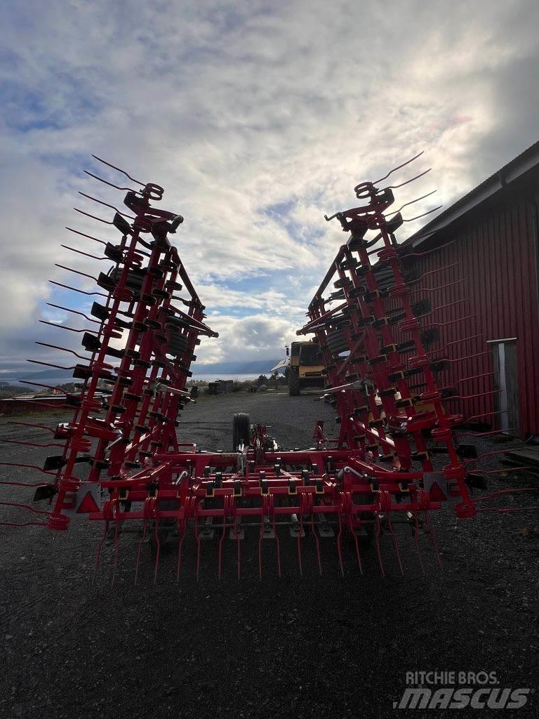 Väderstad NZA600 Harvar