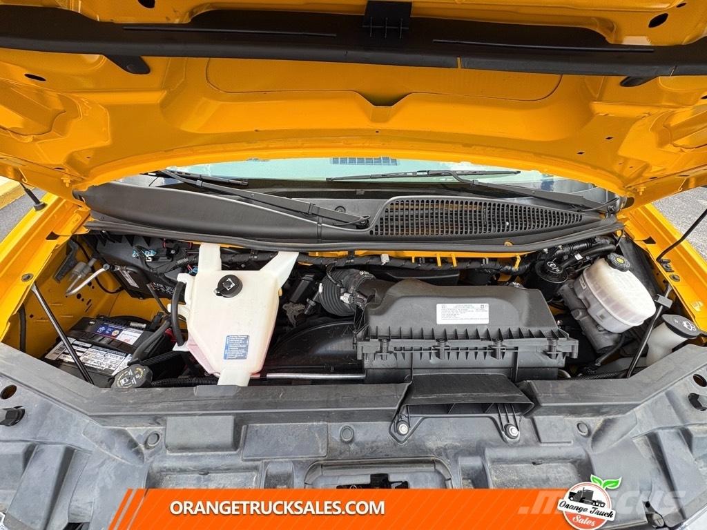 GMC Savana G3500 Lätta skåpbilar