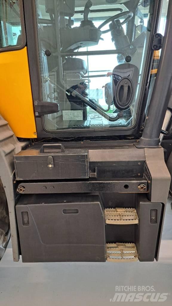 JCB Fastrac 4220 Traktorer