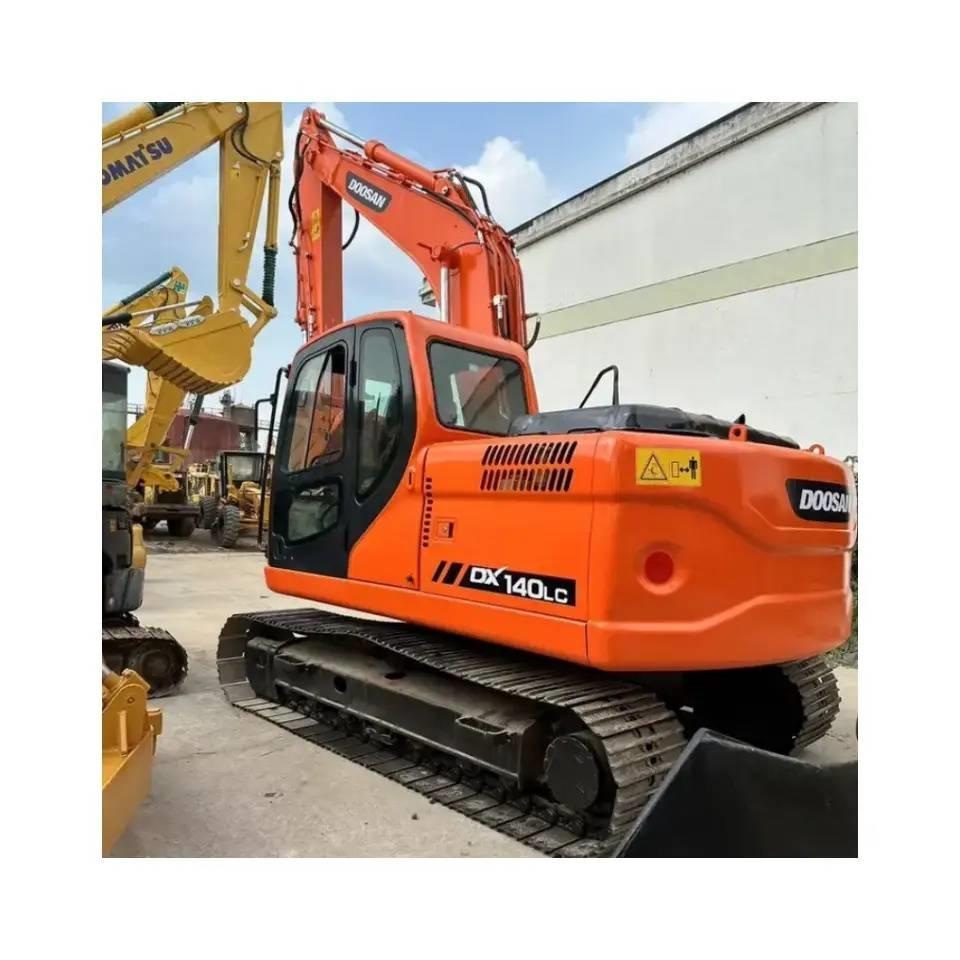 Doosan DX 140 LC Bandgrävare