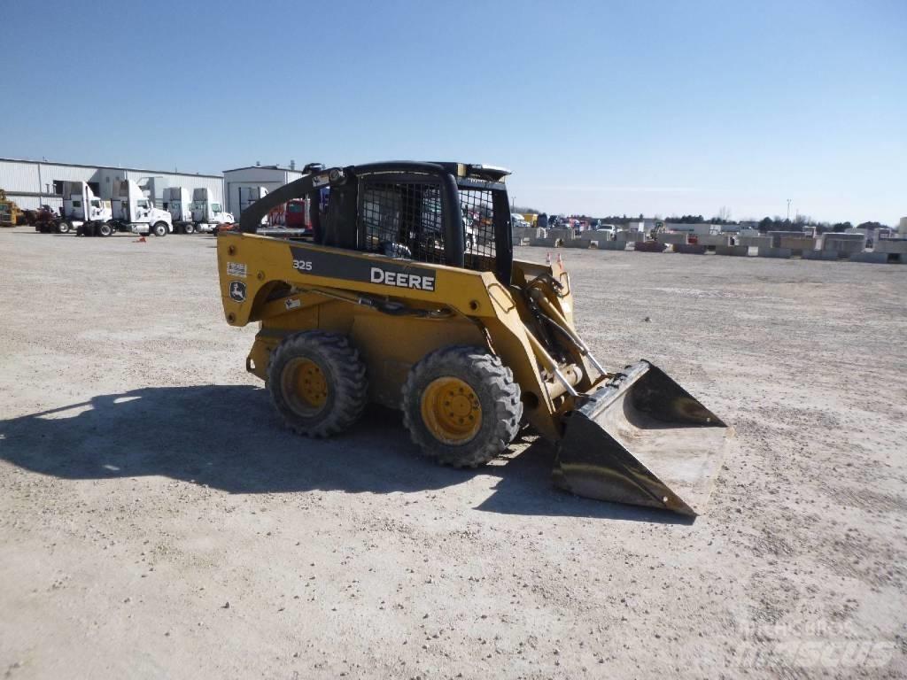 John Deere 325 Kompaktlastare