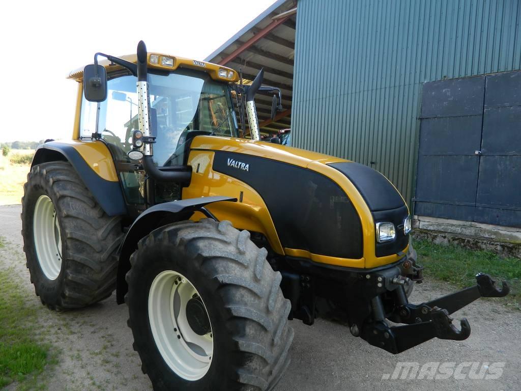 Valtra T 140 Traktorer
