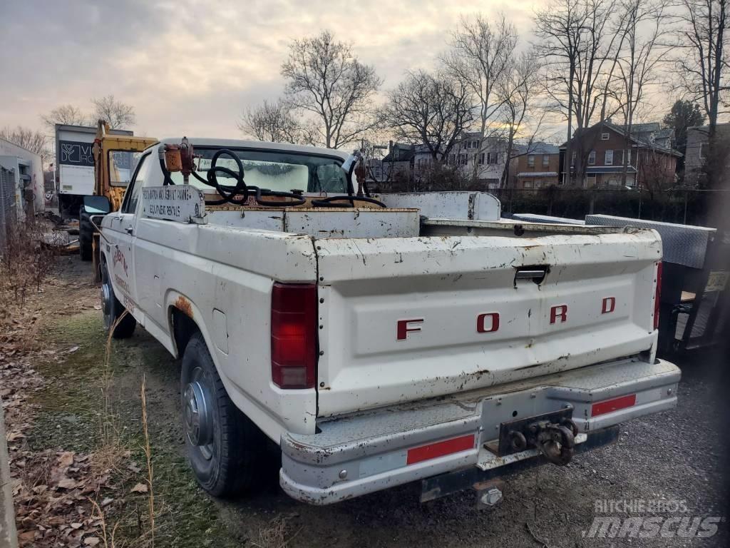 Ford F 250 Plogbilar