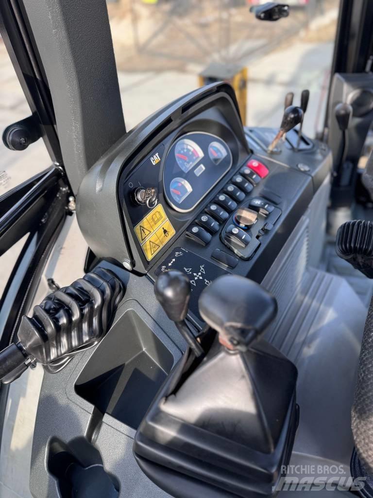 CAT 428 E Grävlastare
