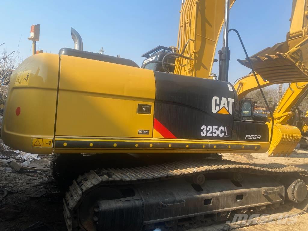 CAT 325 CL Bandgrävare