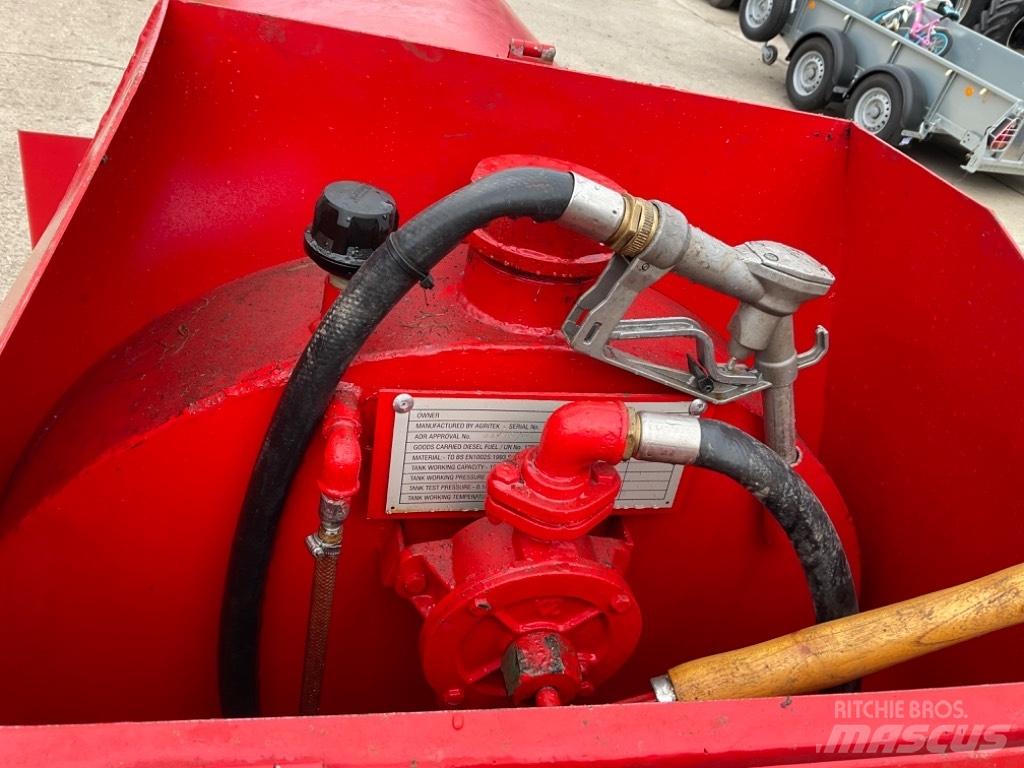  AGRITEK FUEL BOWSER Bränsle och tillsatstankar