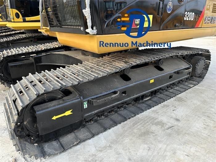 CAT 320 D2L Bandgrävare