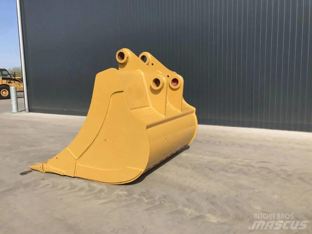 CAT 326GC Skopor