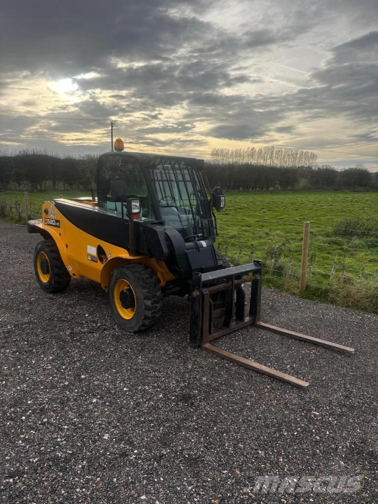JCB 520-40 Teleskoplastare