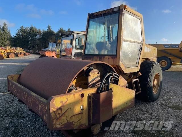 Komatsu JV110WA-HD Envalsvältar