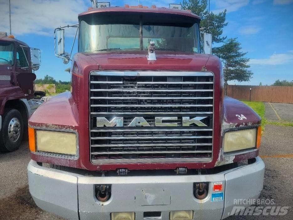 Mack CH613 Dragbilar