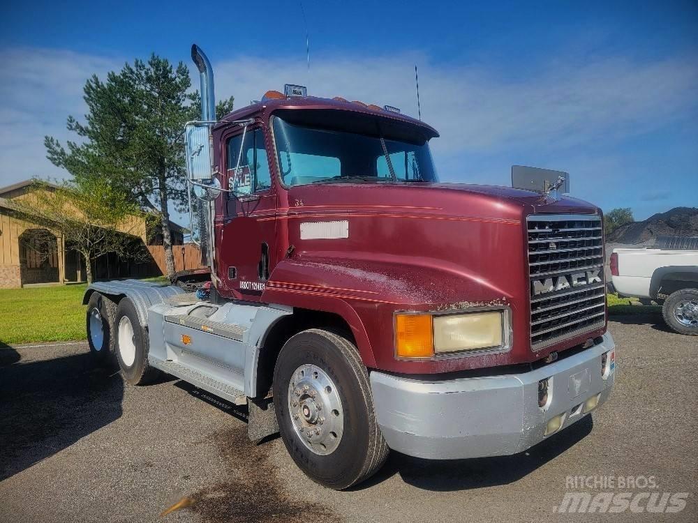 Mack CH613 Dragbilar