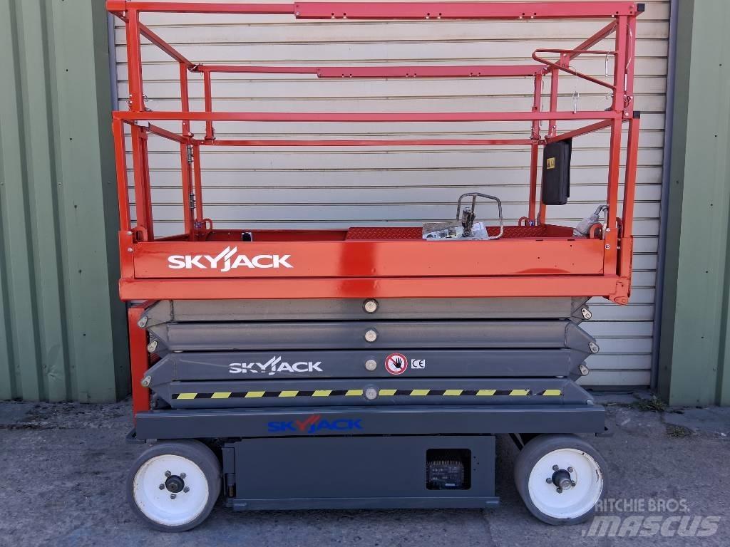 SkyJack SJ III 4626 Saxliftar