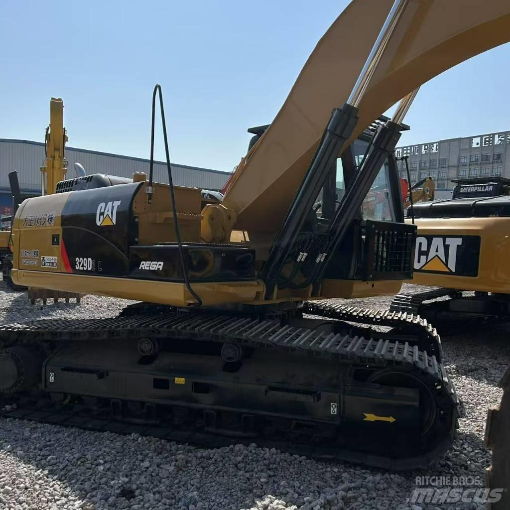 CAT 329 D 2L Bandgrävare