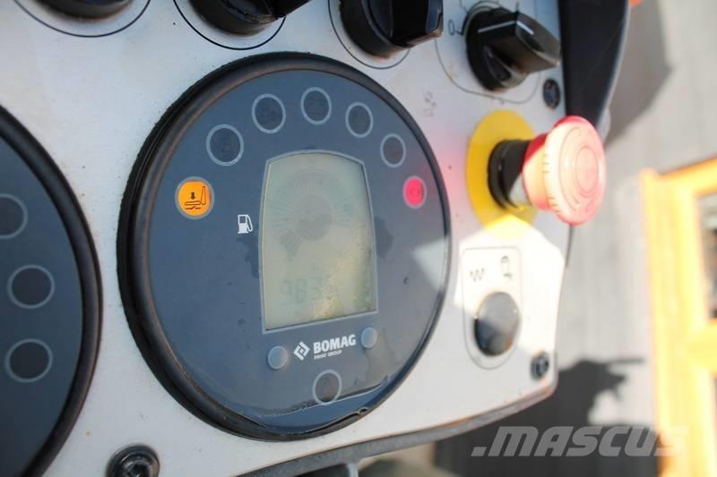 Bomag BW 135 AD-5 Tvåvalsvältar