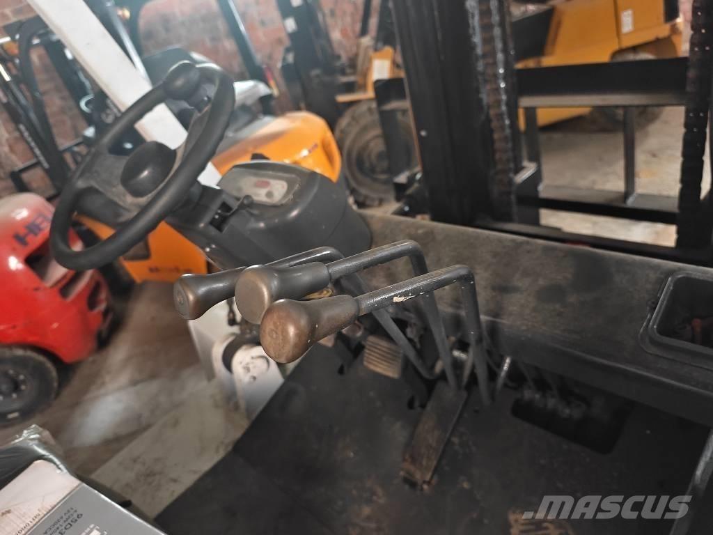 TCM FD 70 Z8 Dieselmotviktstruckar