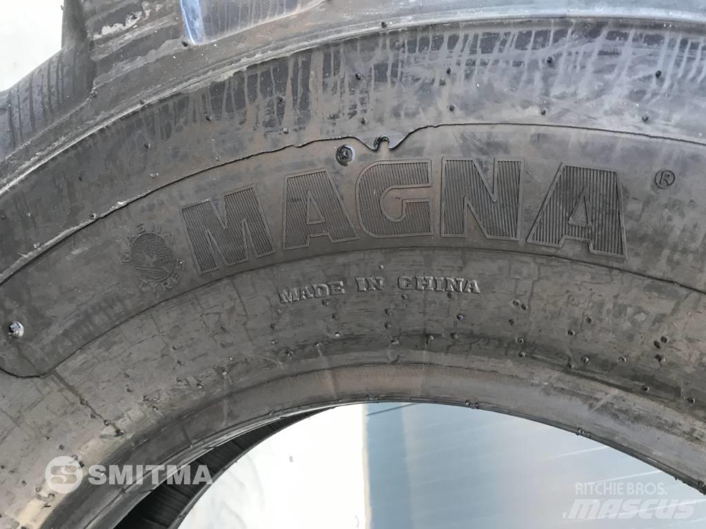  Magna 1400 x 24 Däck, hjul och fälgar
