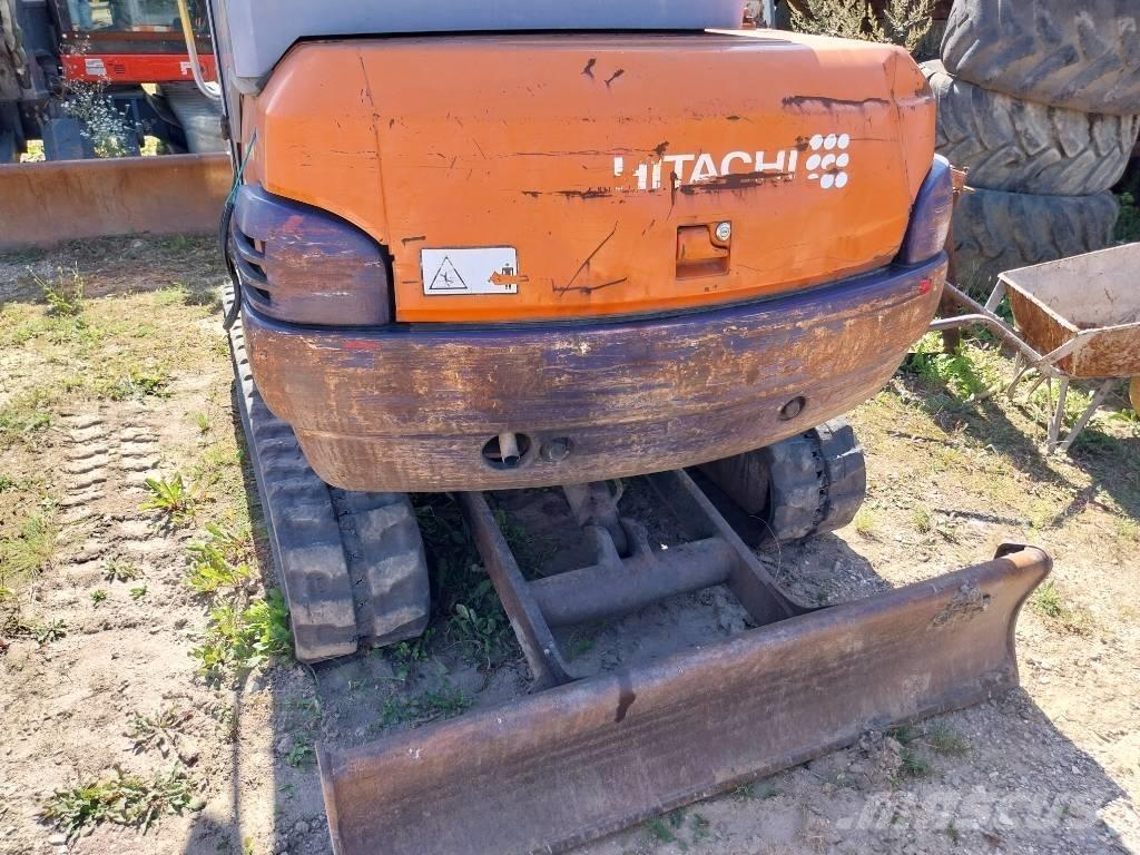 Hitachi EX 30-2 Minigrävare < 7t