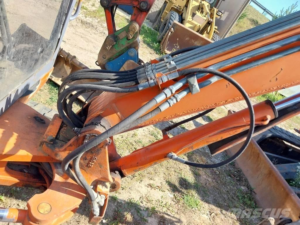 Hitachi EX 30-2 Minigrävare < 7t
