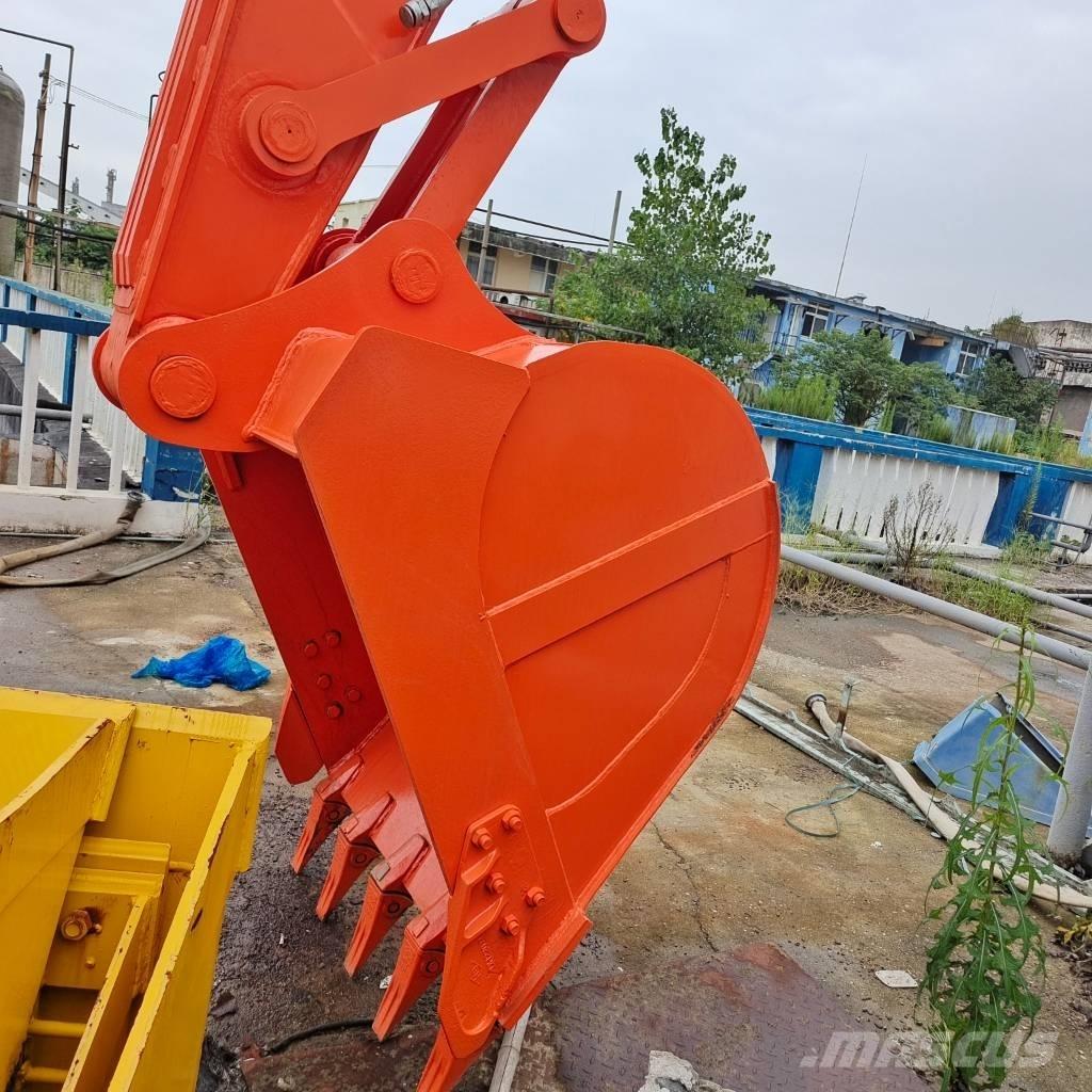Doosan DX225LC-9C Bandgrävare