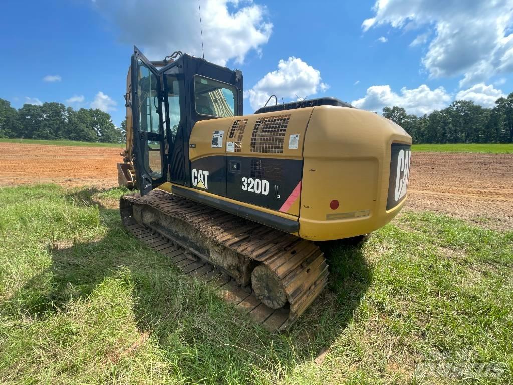 CAT 320 D L Bandgrävare