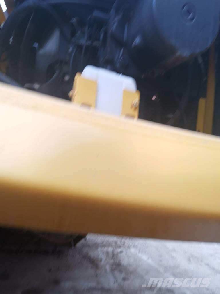 Komatsu PC 450-8 Bandgrävare