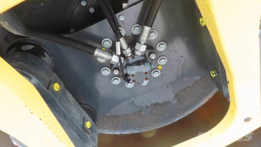 Bomag BW151 AD-5 Tvåvalsvältar