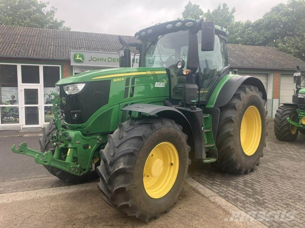 John Deere 6250R Traktorer