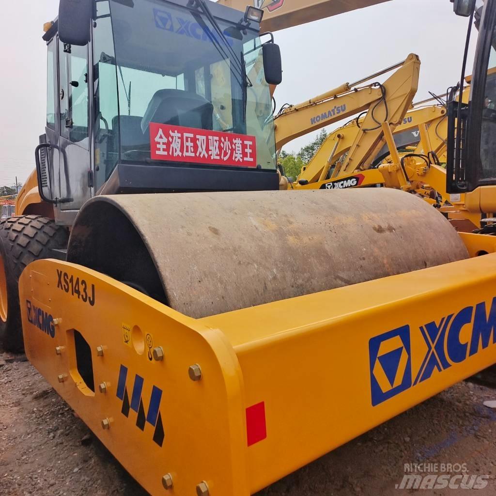 XCMG XS143J Envalsvältar